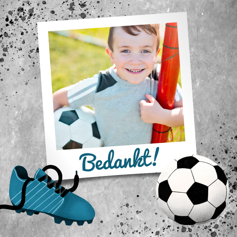 Bedankkaart eerste communie met voetbal, beton en foto - Communiekaarten Communiekaarten - Bedankkaart eerste communie met voetbal, beton en foto