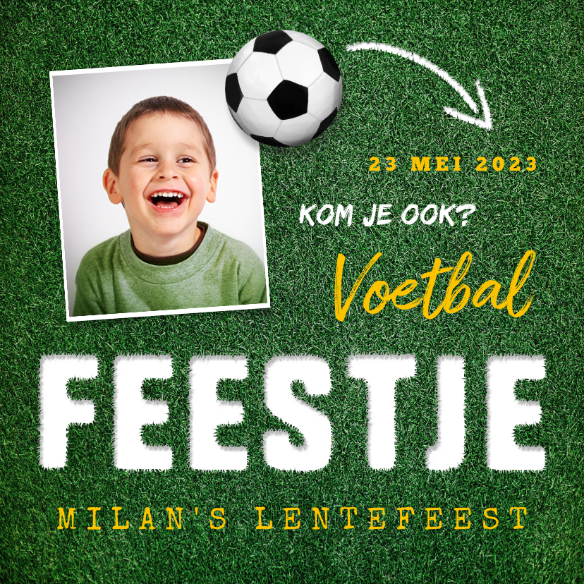 Lentefeest uitnodigingskaart feestje voetbal grasveld - Communiekaarten Communiekaarten - Lentefeest uitnodigingskaart feestje voetbal grasveld