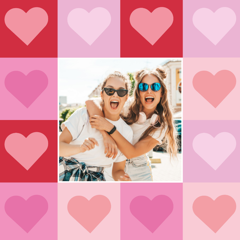 Vrolijke fotokaart met hartjes patroon roze rood - Fotokaarten Fotokaarten - Vrolijke fotokaart met hartjes patroon roze rood