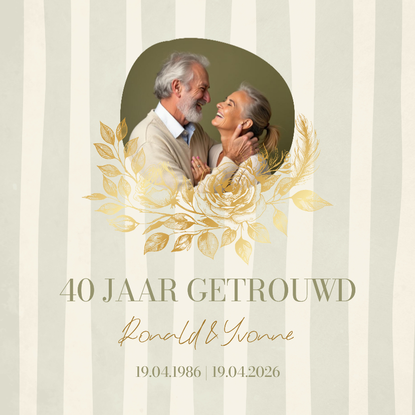 Jubileumkaarten - Stijlvolle jubileumkaart met foto en gouden bloemen 