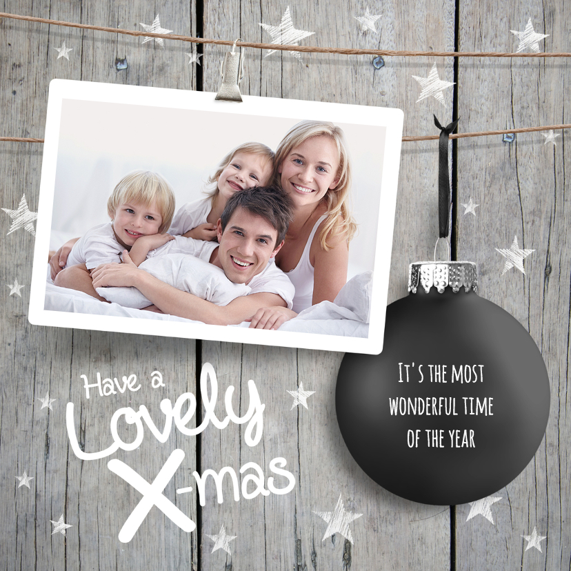 Kerstkaart hout foto kerstbal - Kerstkaarten Kerstkaarten - Kerstkaart hout foto kerstbal