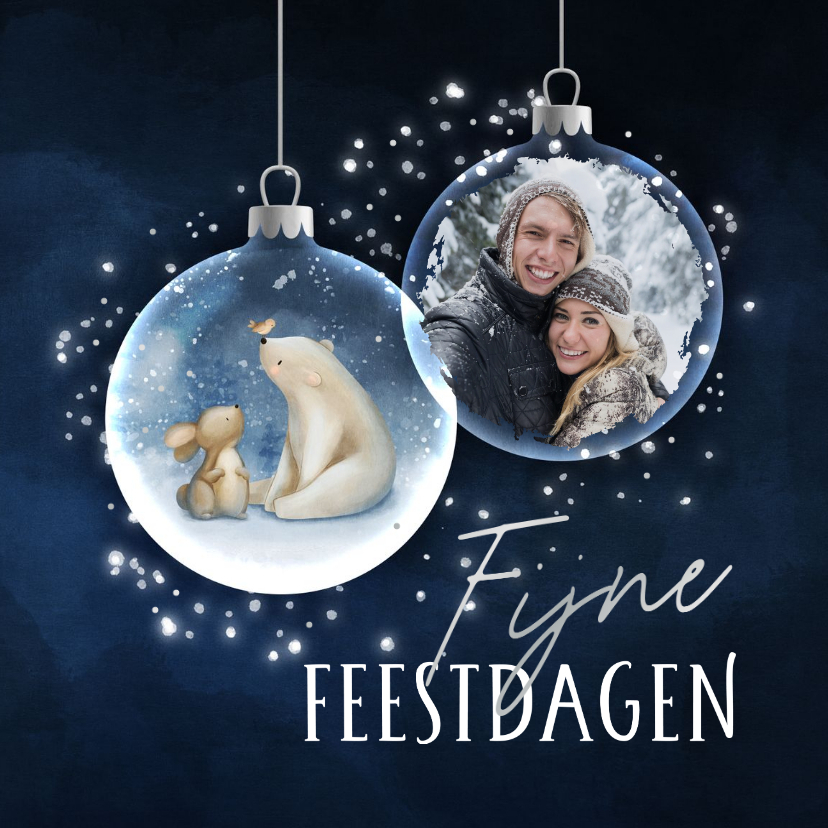 Kerstkaart konijntje en ijsbeer in kerstbal met foto - Kerstkaarten Kerstkaarten - Kerstkaart konijntje en ijsbeer in kerstbal met foto