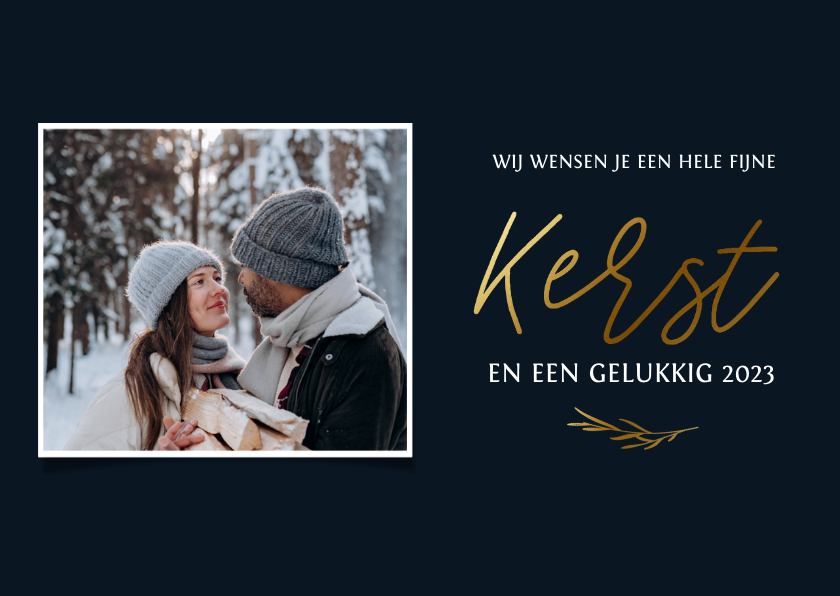 Kerstkaart met blauwe achtergrond en eigen foto met takje - Kerstkaarten Kerstkaarten - Kerstkaart met blauwe achtergrond en eigen foto met takje