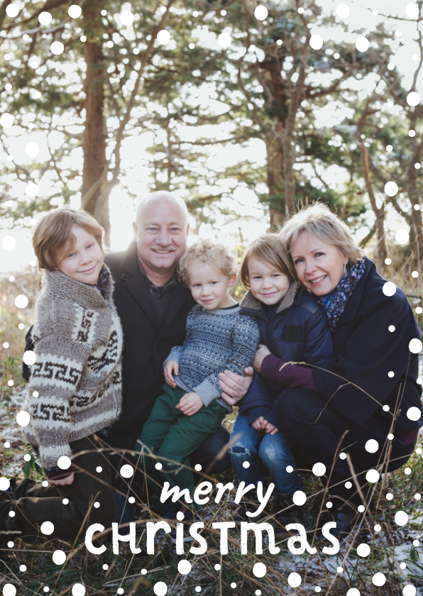 Kerstkaart met speelse typografie en wit confetti kader - Kerstkaarten Kerstkaarten - Kerstkaart met speelse typografie en wit confetti kader