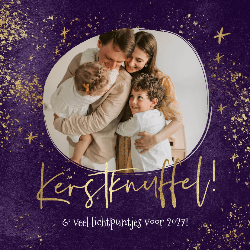 KiKa kerstkaart kerstknuffel en lichtpuntjes - Kerstkaarten Kerstkaarten - KiKa kerstkaart kerstknuffel en lichtpuntjes