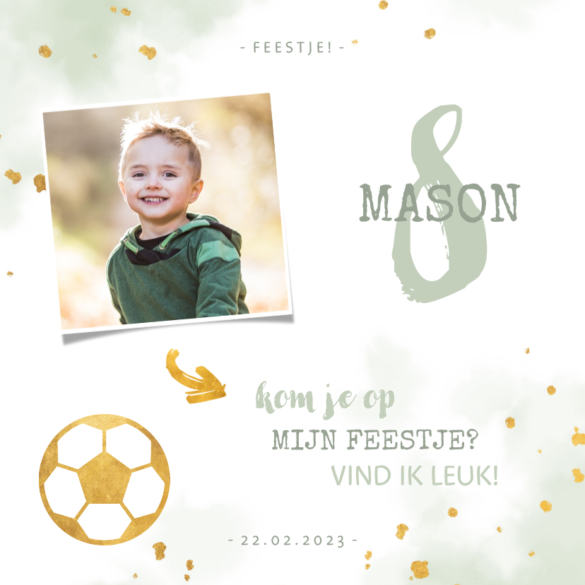 Kinderfeestje uitnodiging foto met voetbal en spetters - Kinderfeestjes Kinderfeestjes - Kinderfeestje uitnodiging foto met voetbal en spetters