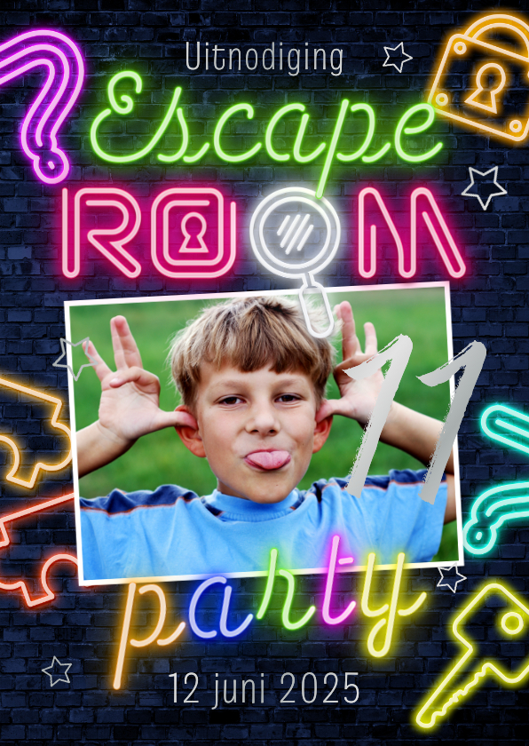 Kinderfeestjes - Toffe uitnodiging kinderfeest escape room neon foto sterren
