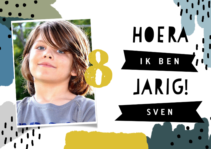 Vrolijke uitnodiging kinderfeestje met verf, stippen en foto - Kinderfeestjes Kinderfeestjes - Vrolijke uitnodiging kinderfeestje met verf, stippen en foto