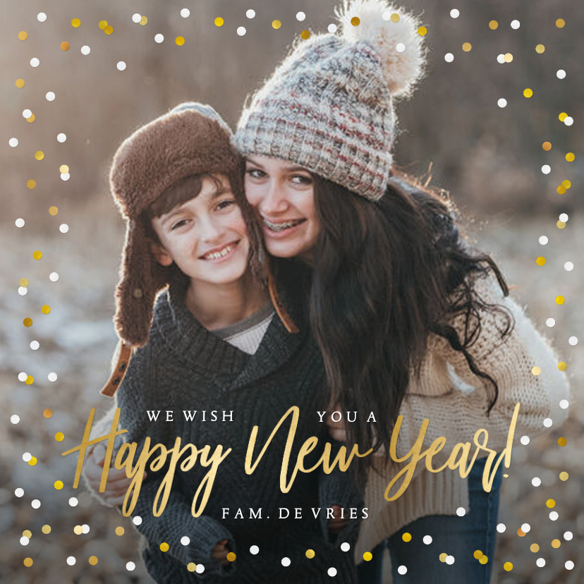 Hippe vierkante nieuwjaarskaart met eigen foto en confetti - Nieuwjaarskaarten Nieuwjaarskaarten - Hippe vierkante nieuwjaarskaart met eigen foto en confetti