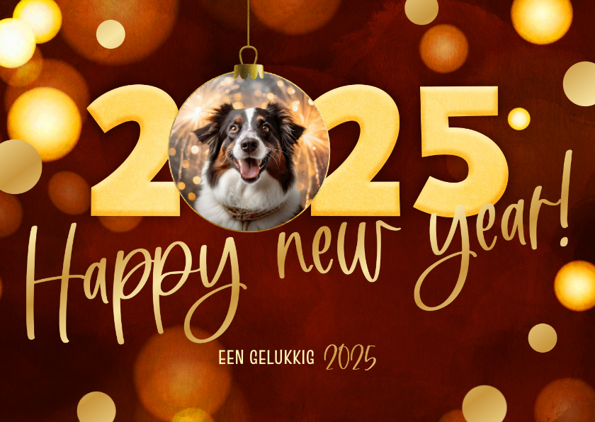 Nieuwjaarskaart modern 2025 rood kerstbal goud Kaartje2go