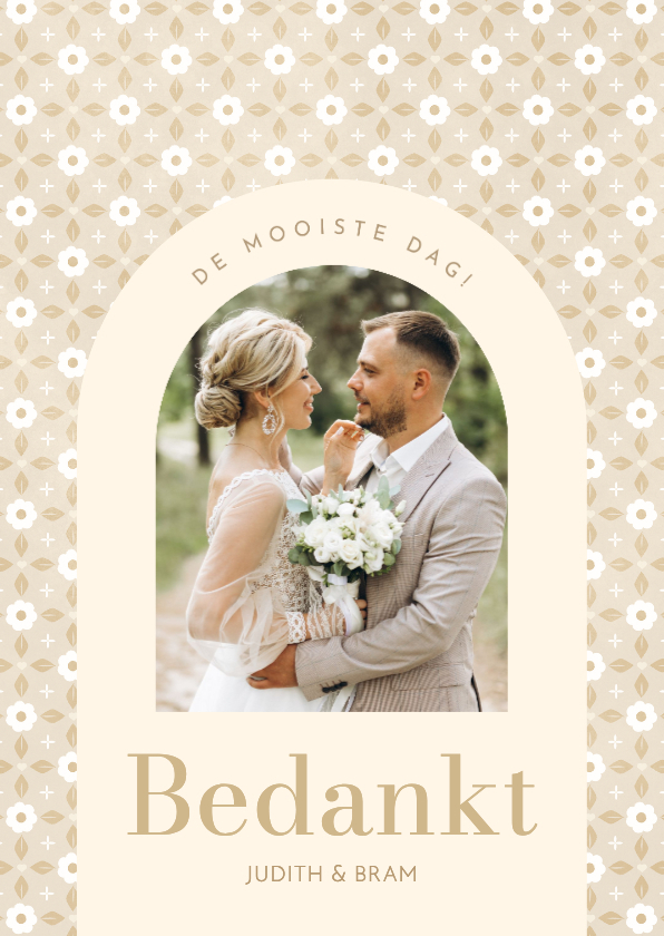 Trouwkaart bedankt met beige boho patroon en foto - Trouwkaarten Trouwkaarten - Trouwkaart bedankt met beige boho patroon en foto