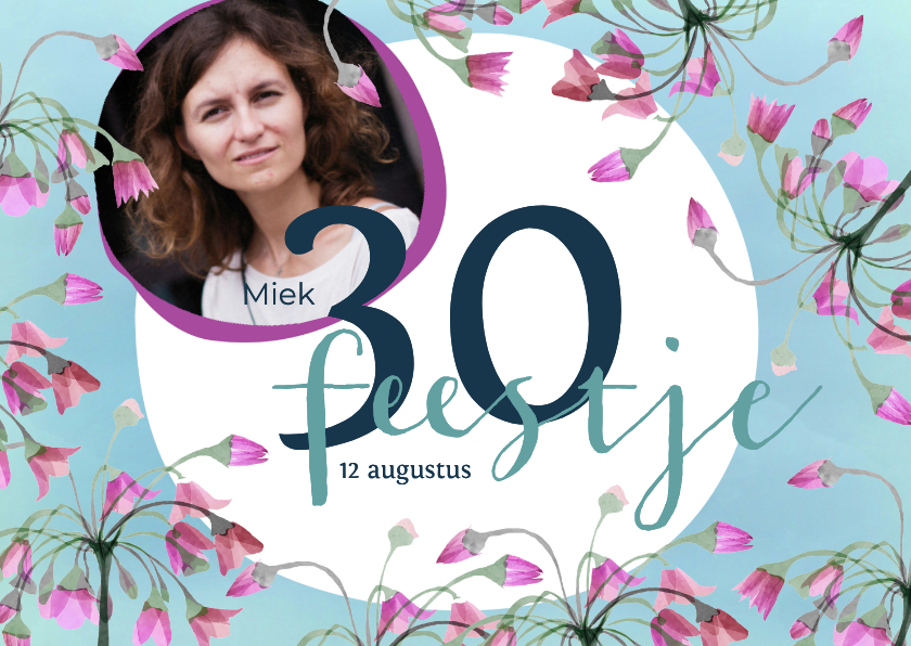 Uitnodiging 30ste verjaardag vrouw foto en roze bloemetjes - Uitnodigingen Uitnodigingen - Uitnodiging 30ste verjaardag vrouw foto en roze bloemetjes