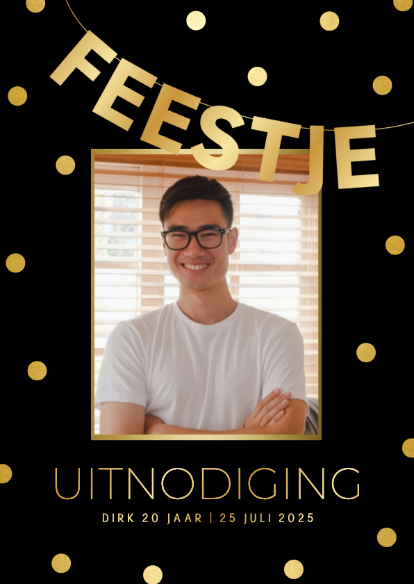 Zwarte uitnodiging feestje met foto en gouden confetti - Uitnodigingen Uitnodigingen - Zwarte uitnodiging feestje met foto en gouden confetti