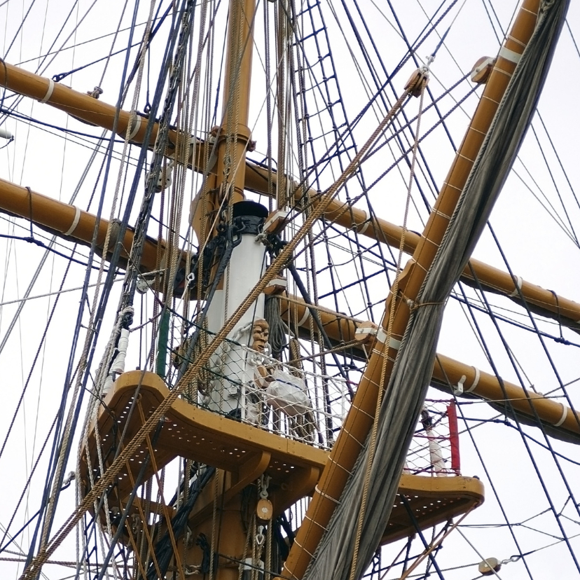 Vakantiekaarten - Nautisch - kraaiennest hoog in mast