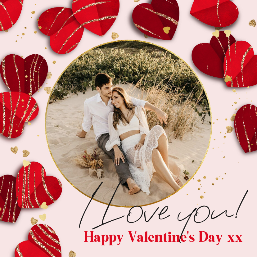 Valentijnskaarten - Romantische valentijnskaart 3D harten goudlook hartjes foto