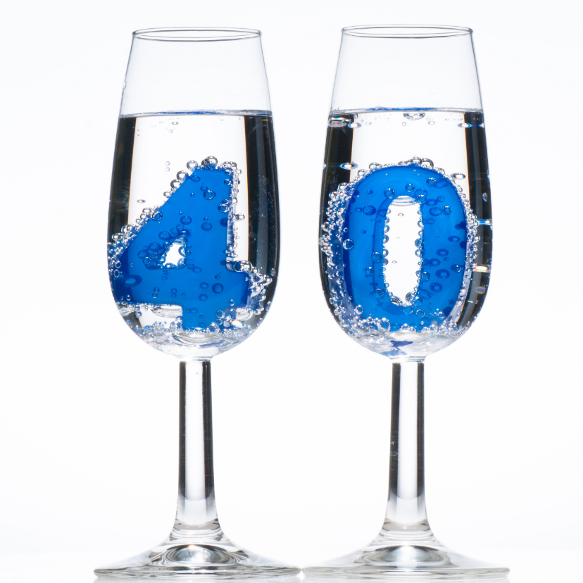 Verjaardagskaarten - 40 in champagne glazen