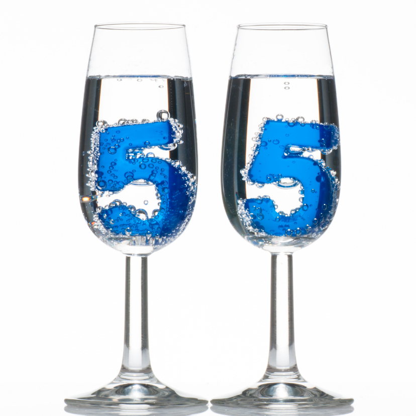 Verjaardagskaarten - 55 in champagne glazen met bubbels