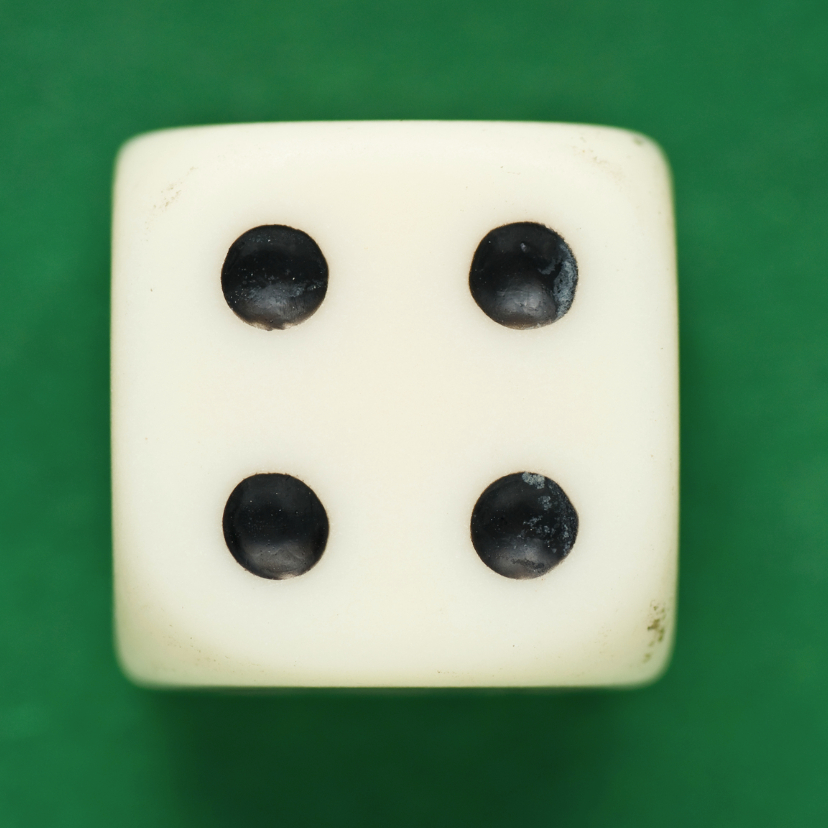 Dobbelsteen met 4 erop - Verjaardagskaarten Verjaardagskaarten - Dobbelsteen met 4 erop