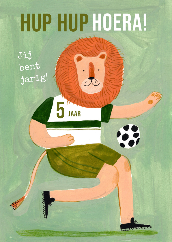 Verjaardagskaarten - Stoere verjaardagskaart voetballende leeuw hup hoera