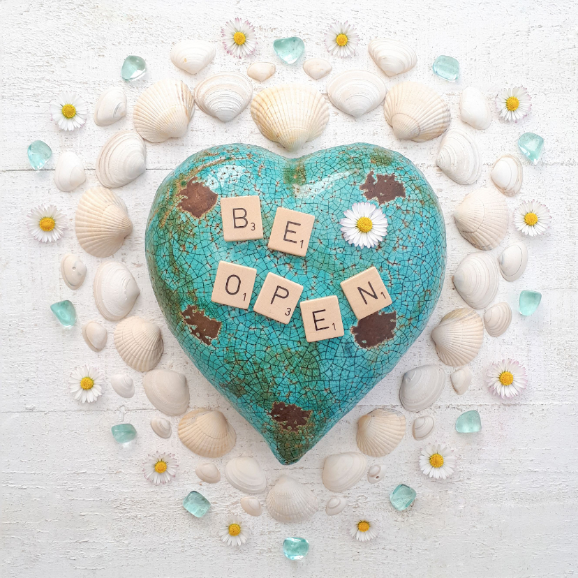 Spreukenkaart open je hart met edelstenen en madeliefjes - Zomaar kaarten Zomaar kaarten - Spreukenkaart open je hart met edelstenen en madeliefjes